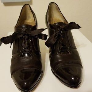 Tahari "Larry" Preppy Oxford